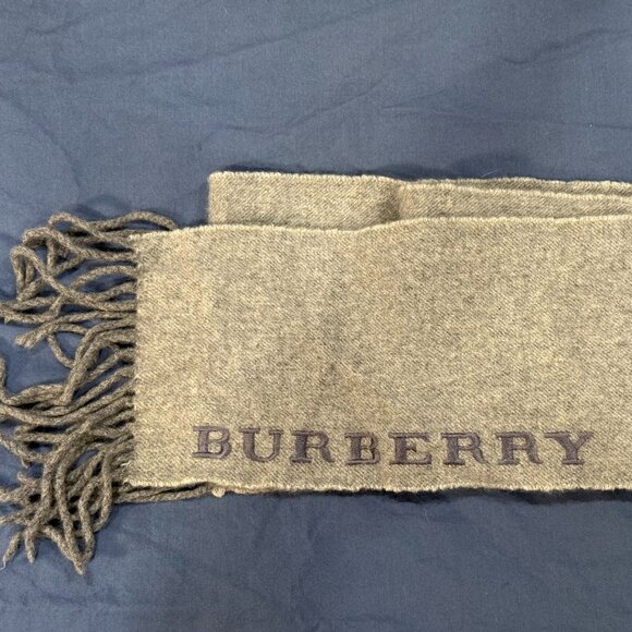 Burberry Grey Cashmere Scarf - Picture 1 of 2
